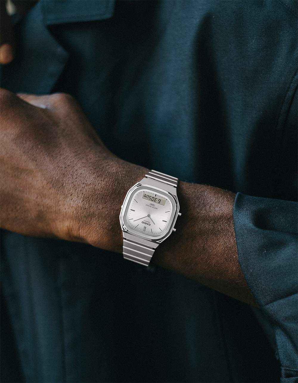 CASIO AQ240E-7A Watch - WHT/SILVER