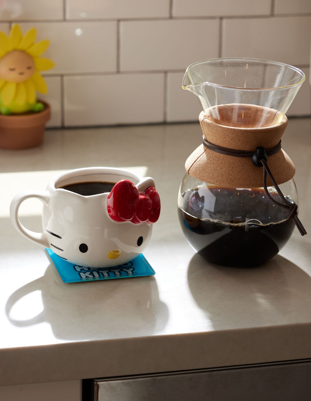 SANRIO Hello Kitty 3D Sculpted Ceramic Mug - RED