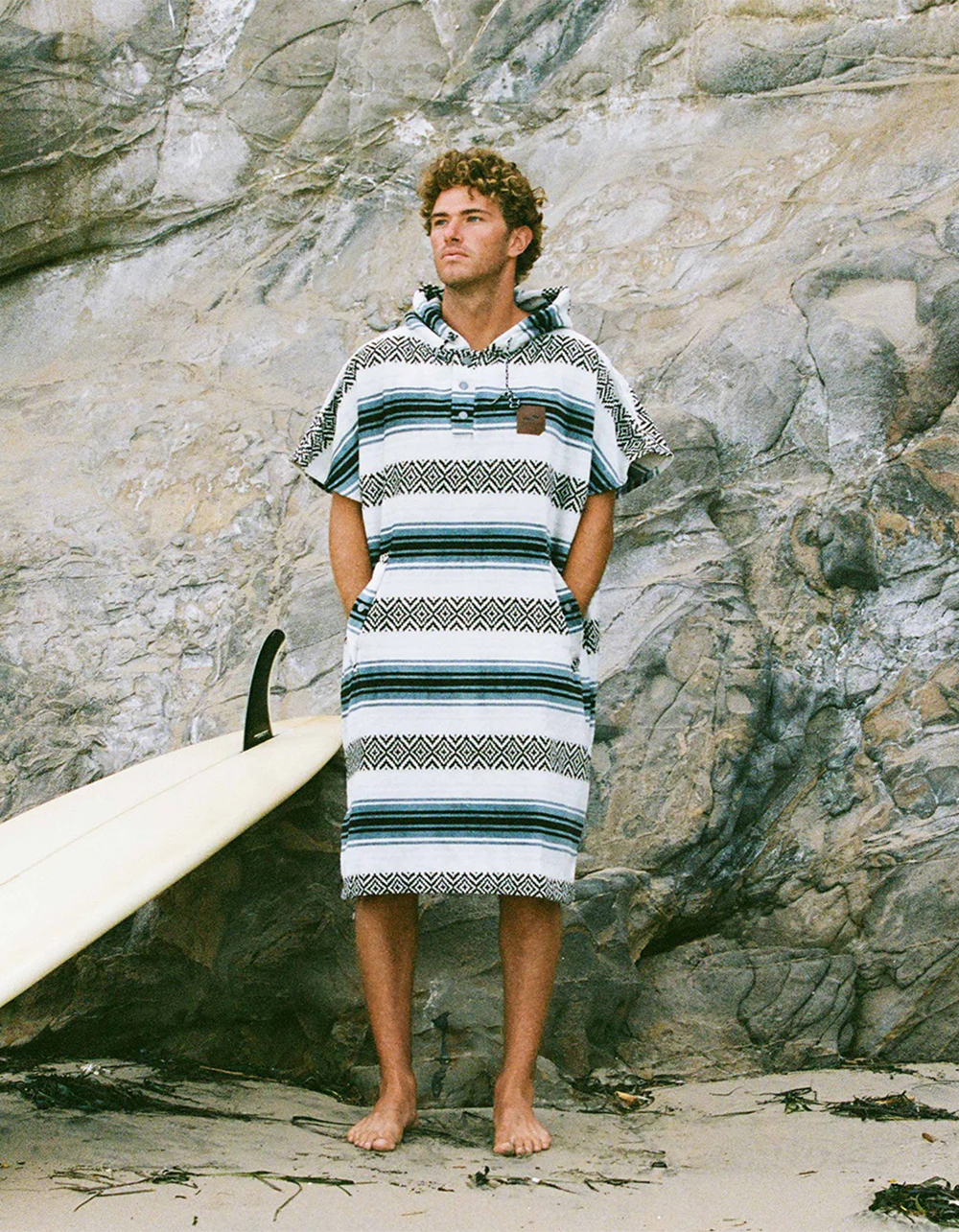 SLOWTIDE Oso Extra-Warm Poncho - BLUE COMBO