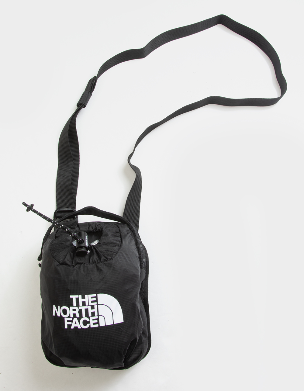 THE NORTH FACE Bozer Crossbody Bag BLK/WHT Tillys