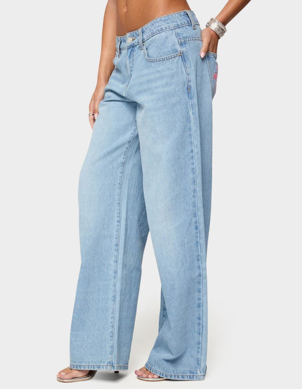 EDIKTED Mirra Embroidered Flower Low Rise Jeans - BLUE