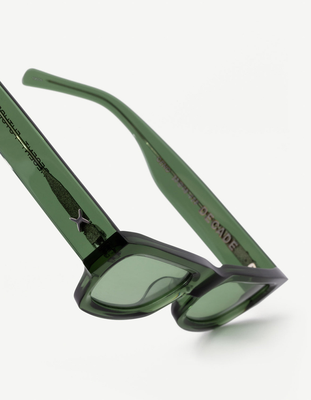 DECADE Geno 60s Sunglasses - CRYSTAL GREEN