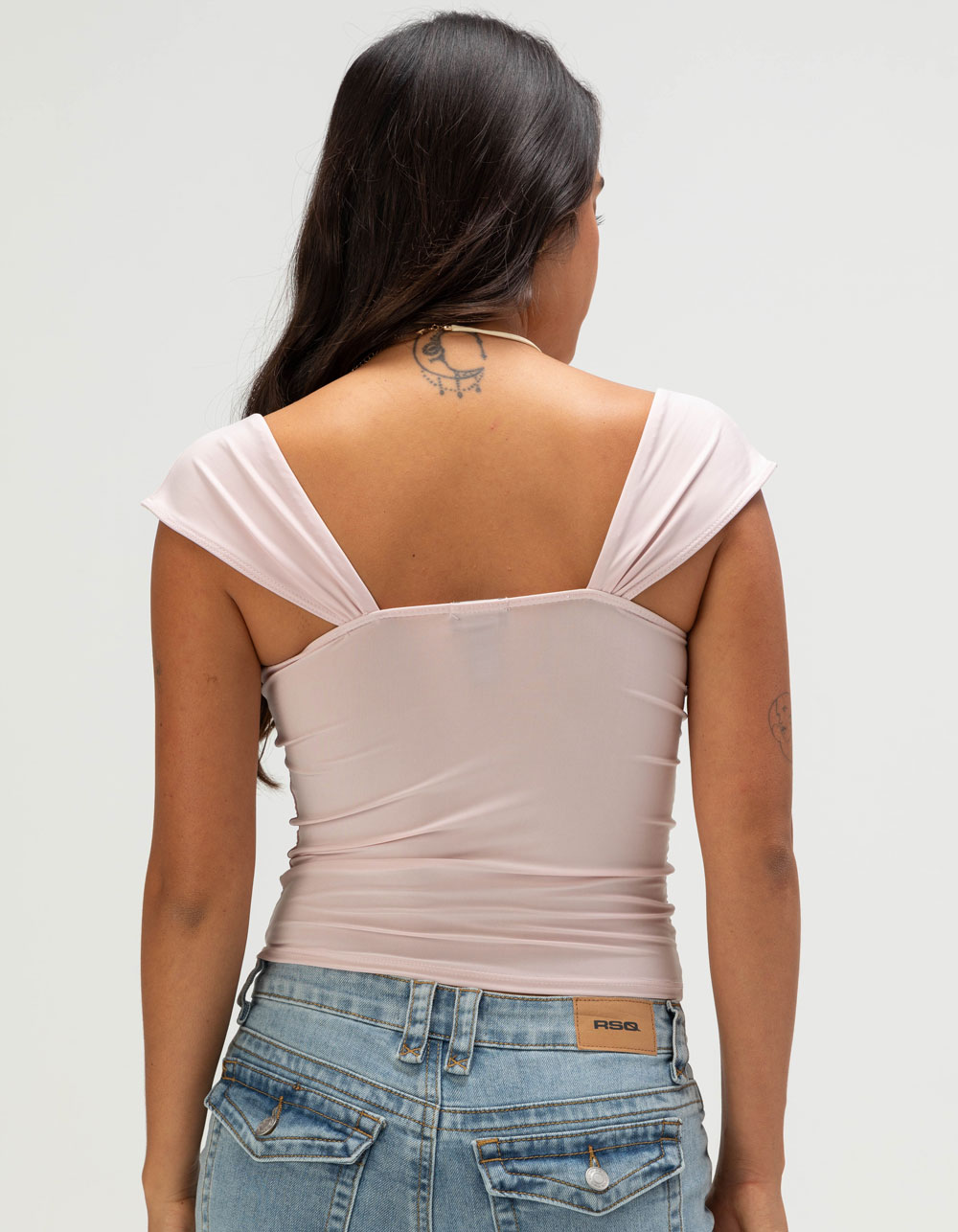 TILLYS Butter Soft Womens Cap Sleeve Cinch Front Tee - PINK