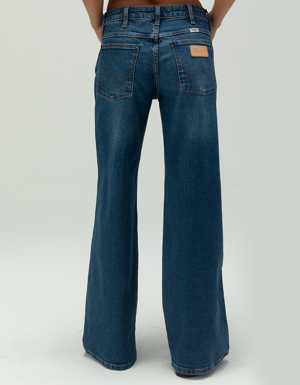 WRANGLER Worldwide Mid Rise Wide Leg Womens Jeans - MEDIUM WASH