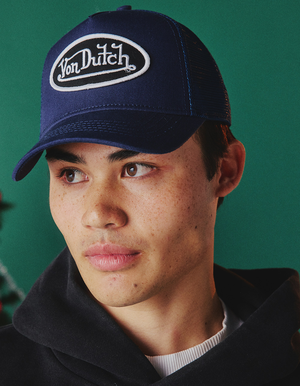 VON DUTCH Staple Trucker Hat - NAVY COMBO