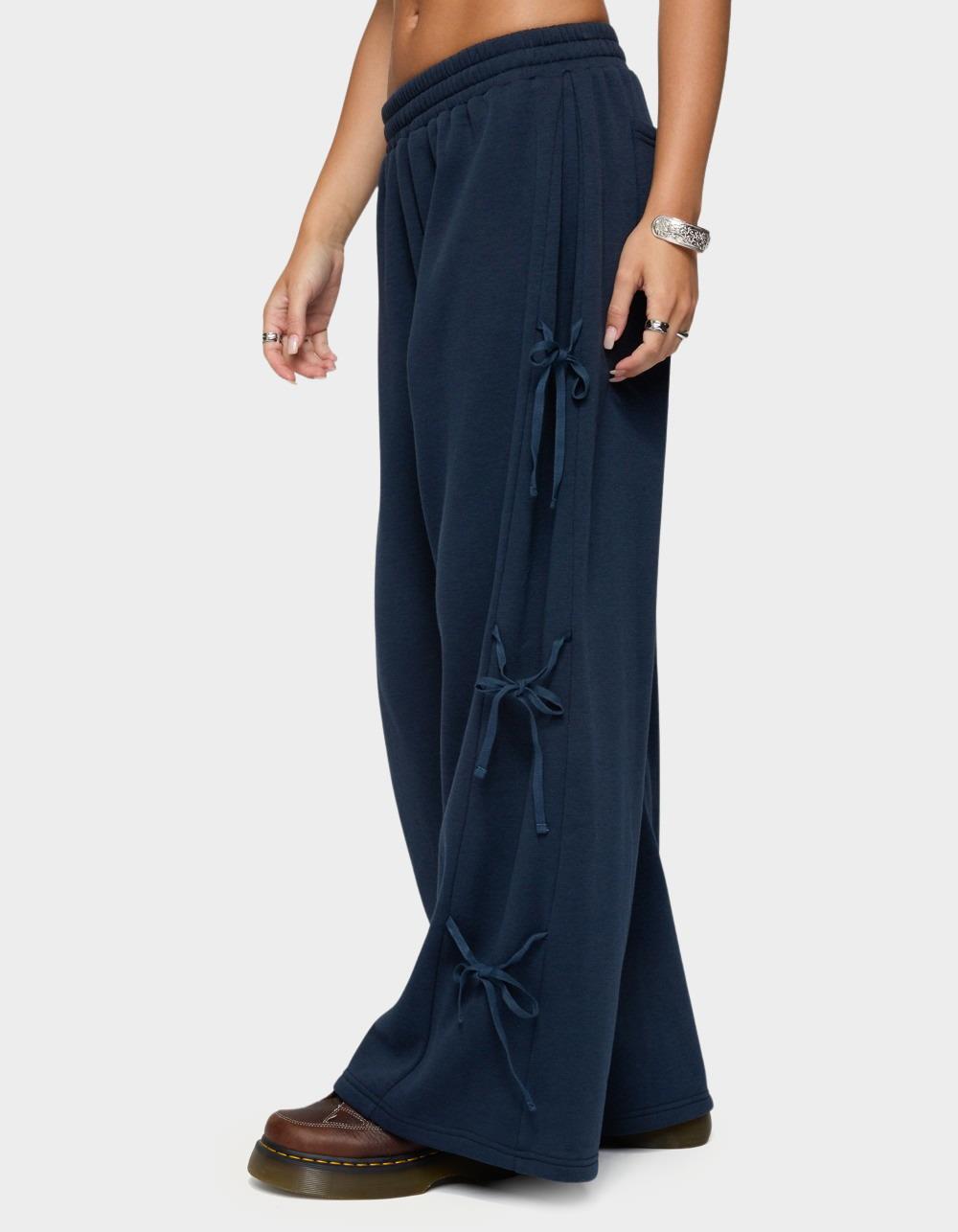 EDIKTED Claudette Baggy Ribbon Sweatpants