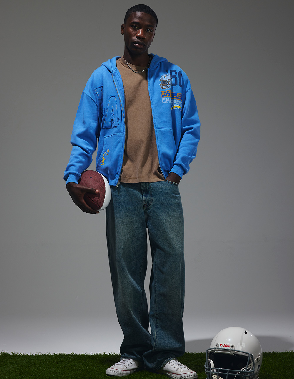 THE WILD COLLECTIVE Los Angeles Chargers Mens Zip-Up Hoodie - BLUE
