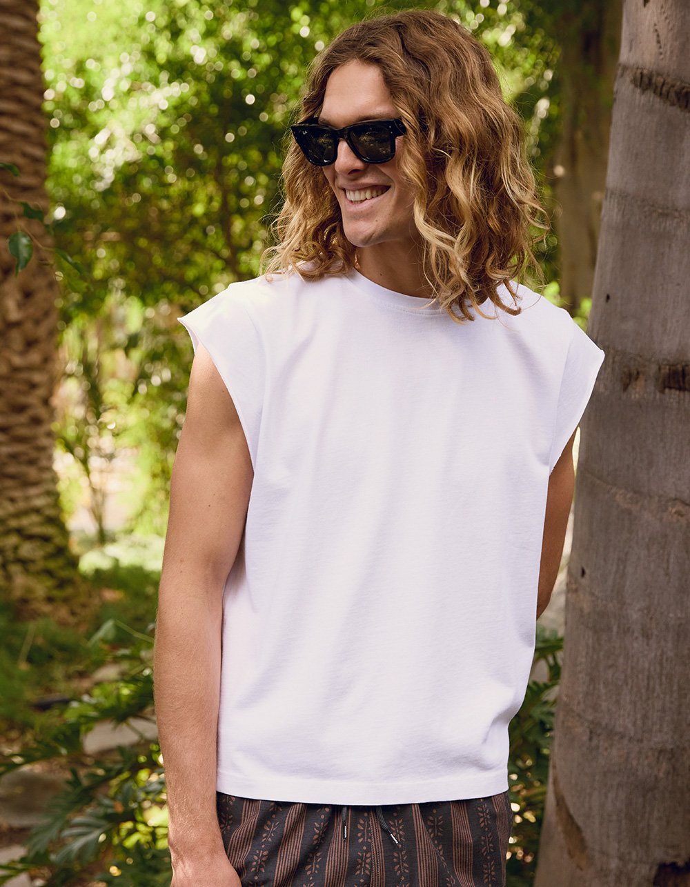 RSQ Mens Washed Cropped Muscle Tee - WHITE