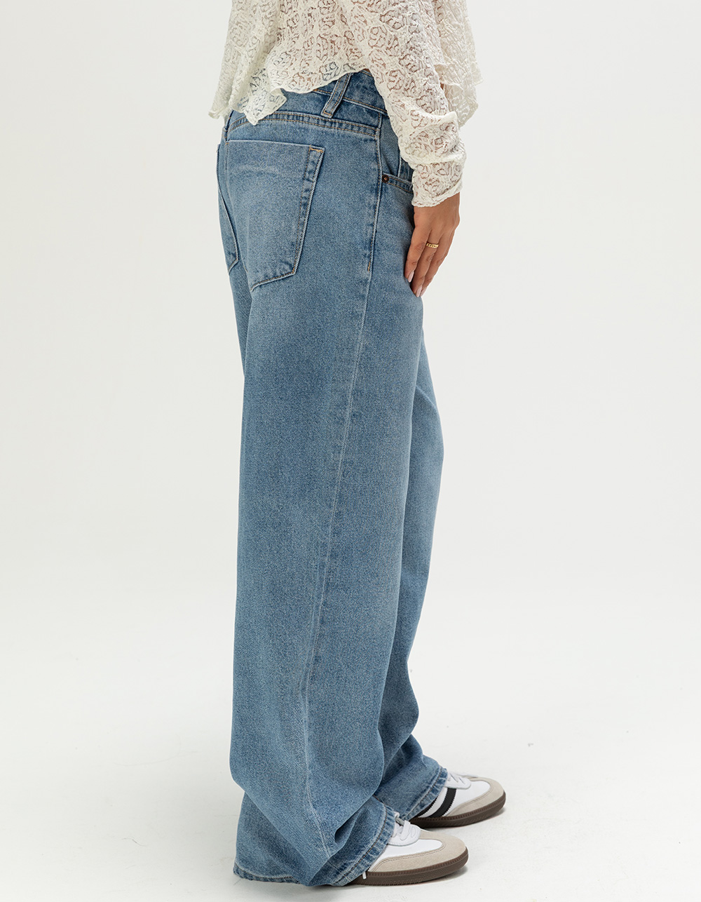 RSQ Womens Low Rise Hibiscus Baggy Jeans - MEDIUM WASH