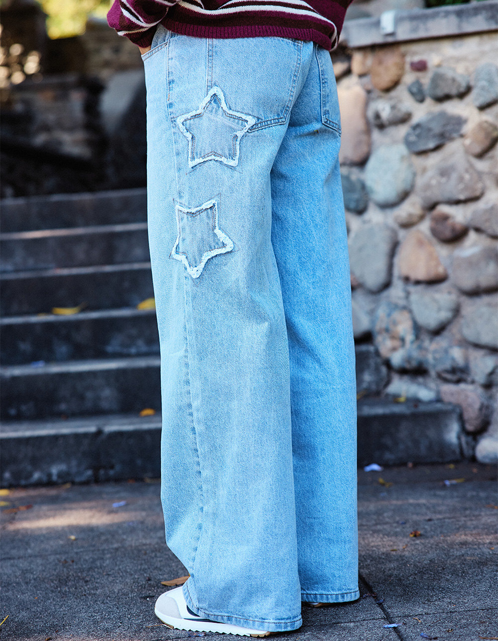 RSQ Womens Low Rise Star Baggy Jeans - LIGHT WASH