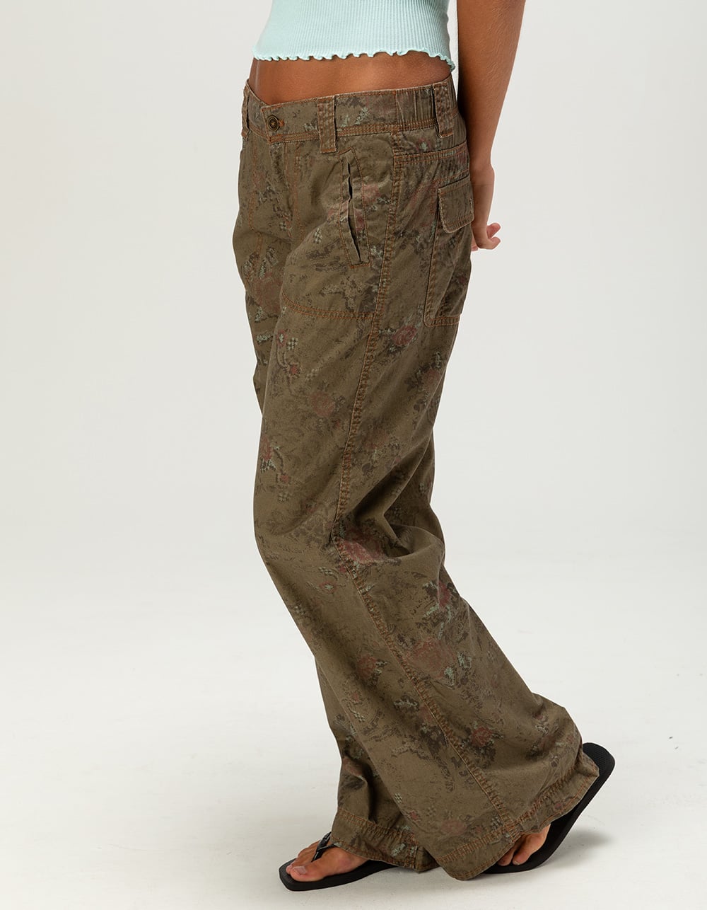 BDG Urban Outfitters 360 Womens Low Rise Straight Leg Cargo Pants - GREEN COMBO