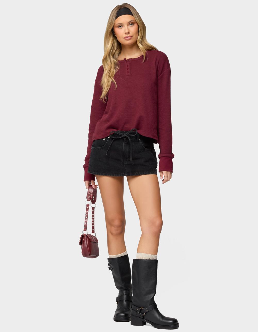 EDIKTED Deni Long Sleeve Henley Waffle Top