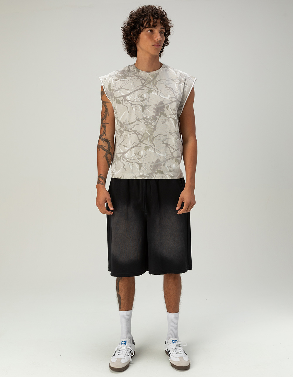 RSQ Mens Washed Crop Muscle Tee - LIGHT CAMO