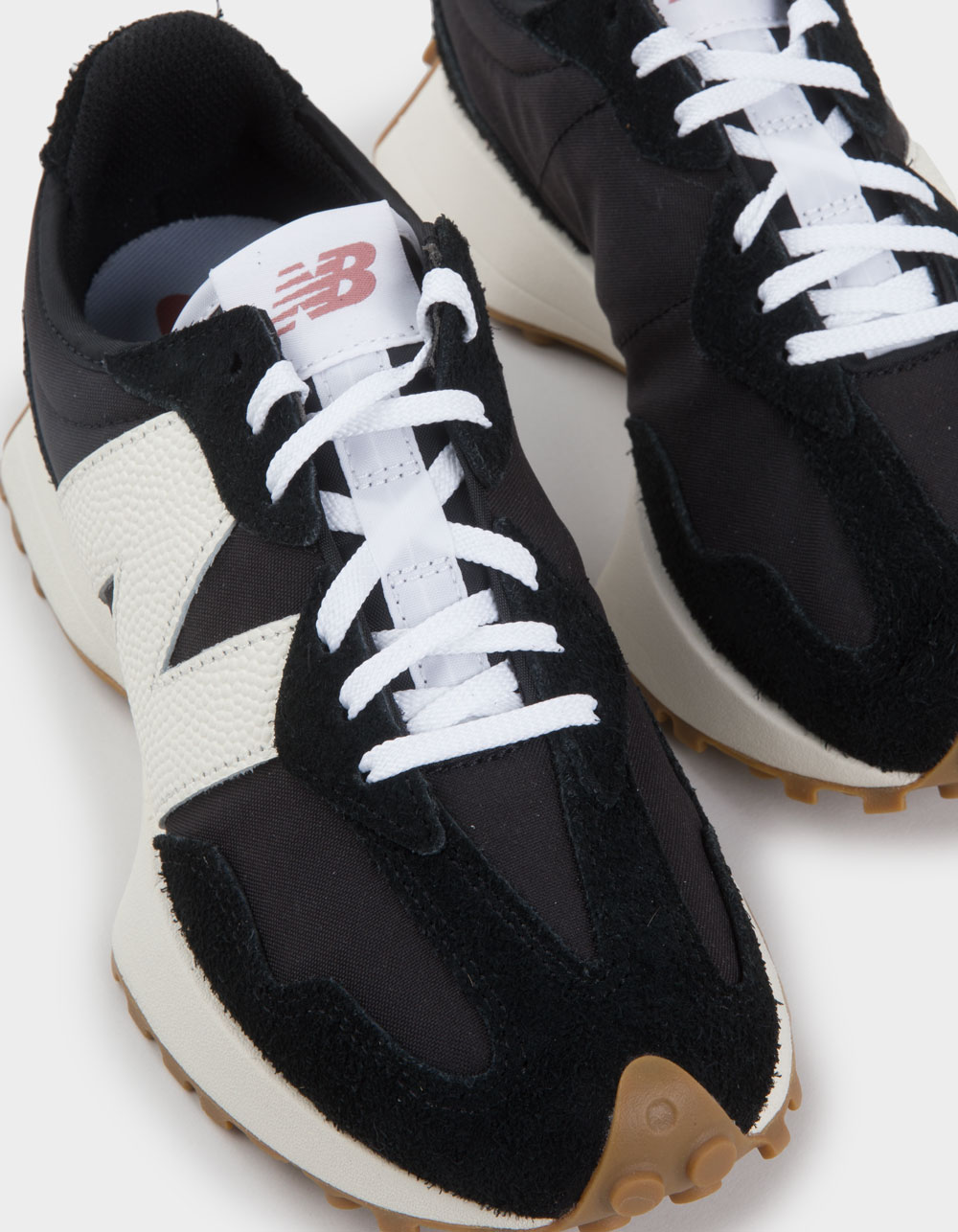 NEW BALANCE 327 Womens Shoes - BLACK COMBO