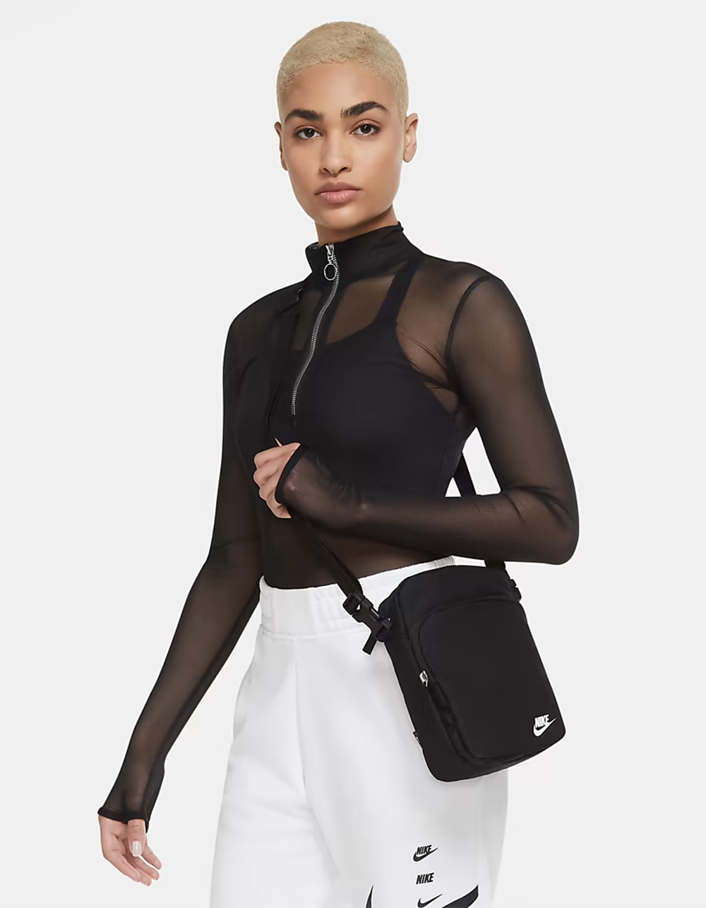 NIKE Heritage Crossbody Bag