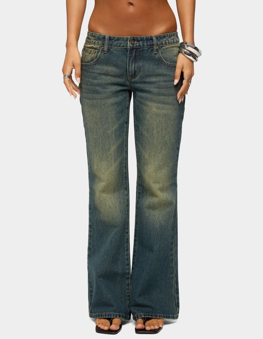 EDIKTED Shirili Low Rise Flared Jeans - BLUE