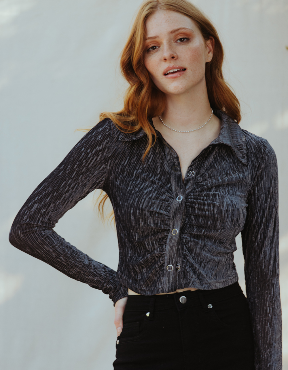 DAISY STREET Velvet Ruched Womens Shirt - STEEL BLUE