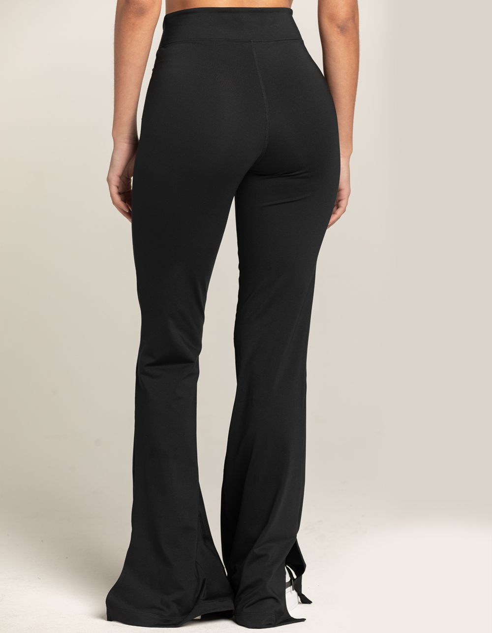 womens beige nike leggings