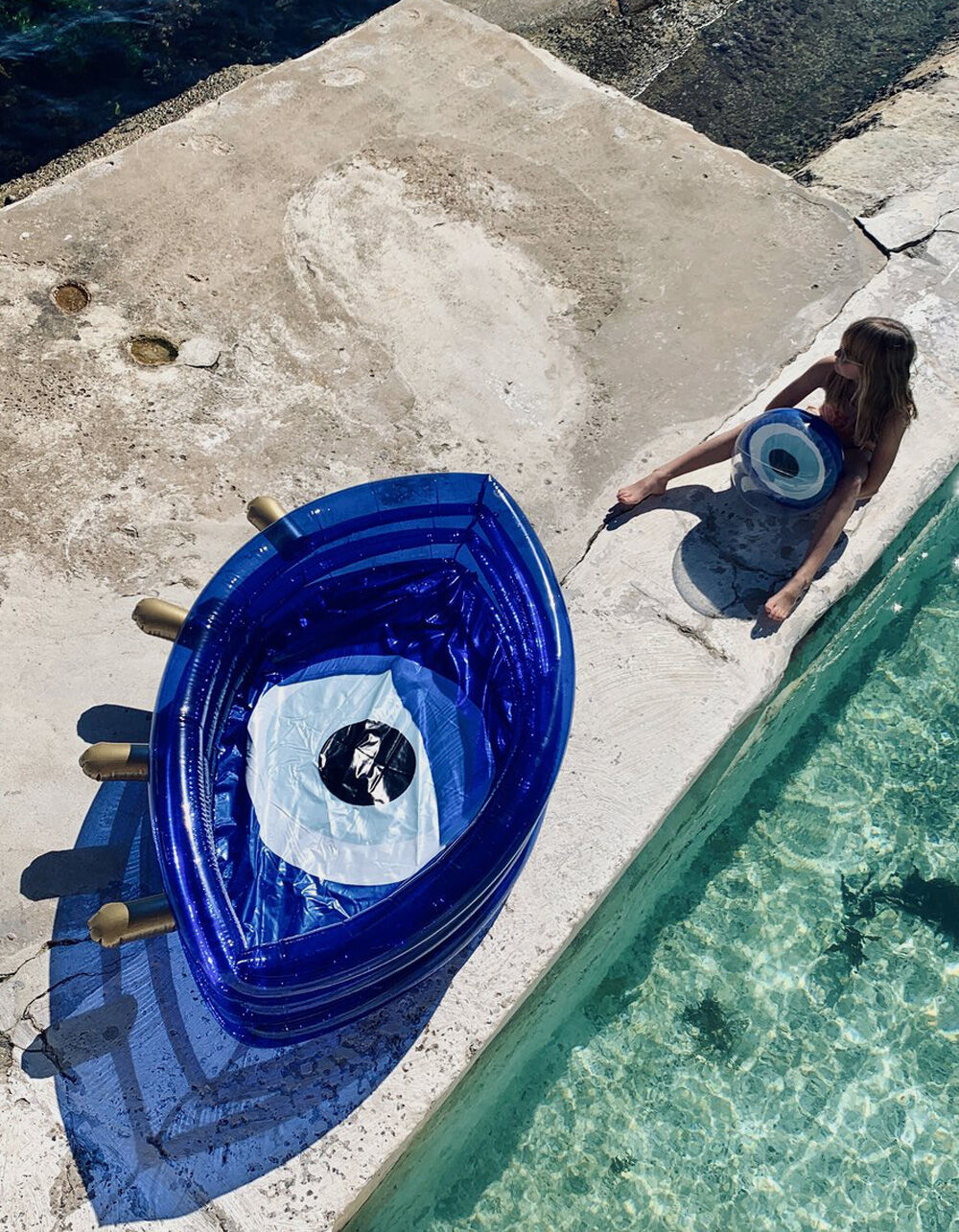 SUNNYLIFE Greek Eye Mini Blow Up Pool BLUE Tillys