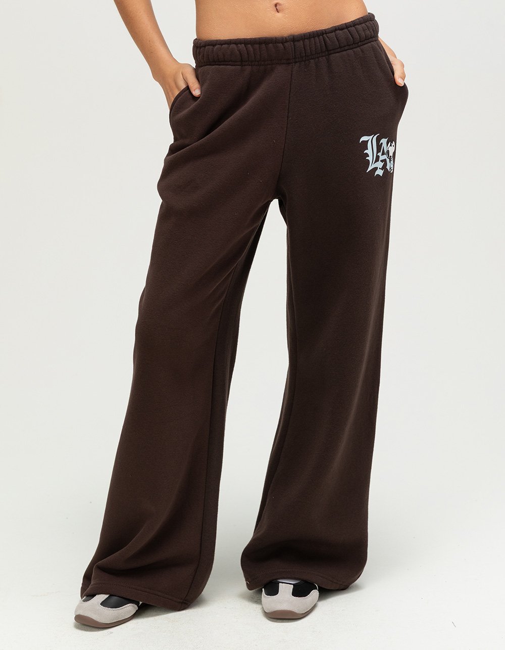 RIOT SOCIETY x Peanuts LA Snoopy Womens Sweatpants - BROWN