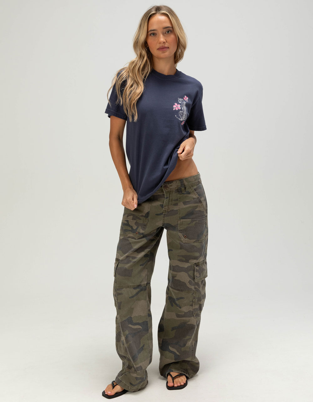 RIOT SOCIETY Cheetah Blossom Womens Tee - NAVY