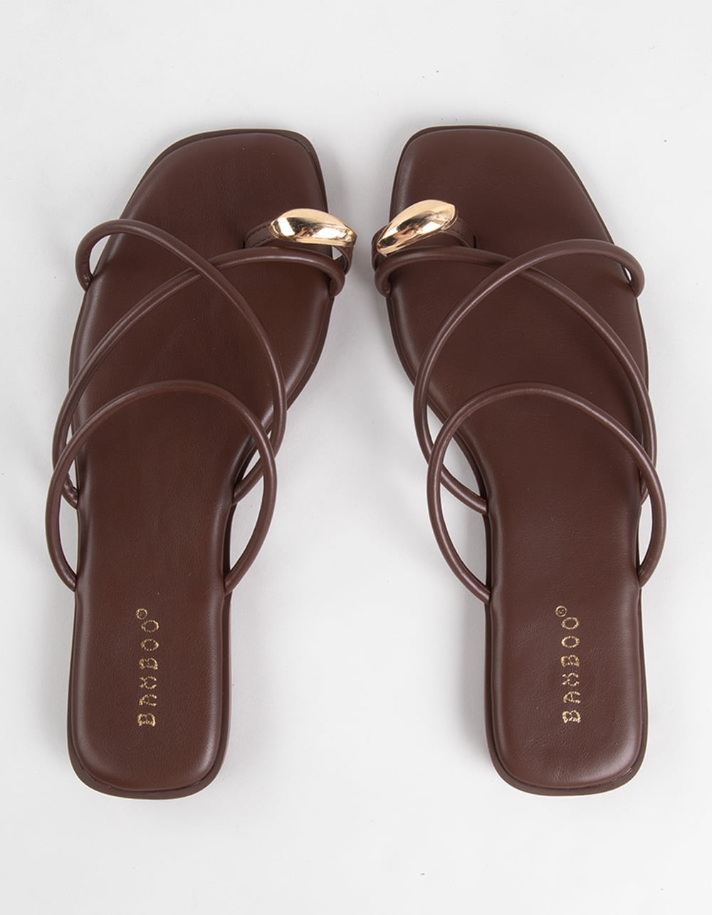 BAMBOO Hint Womens Toe Sandals - BROWN