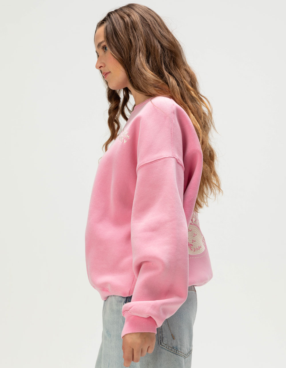 MALIBU SKYYE Go Where You Feel Alive Embroidered Womens Crewneck Sweatshirt - PINK