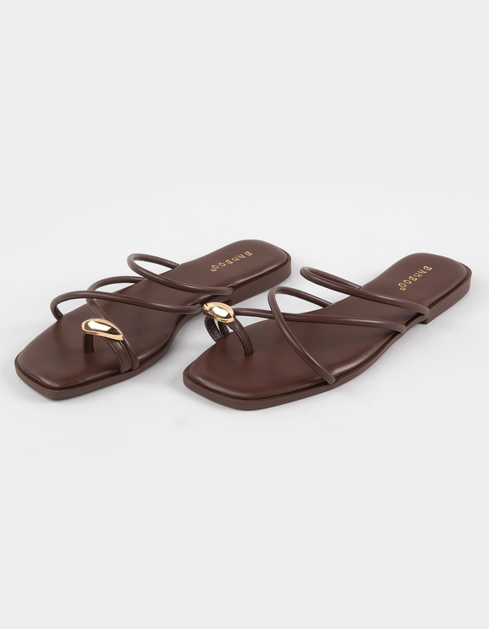 BAMBOO Hint Womens Toe Sandals - BROWN