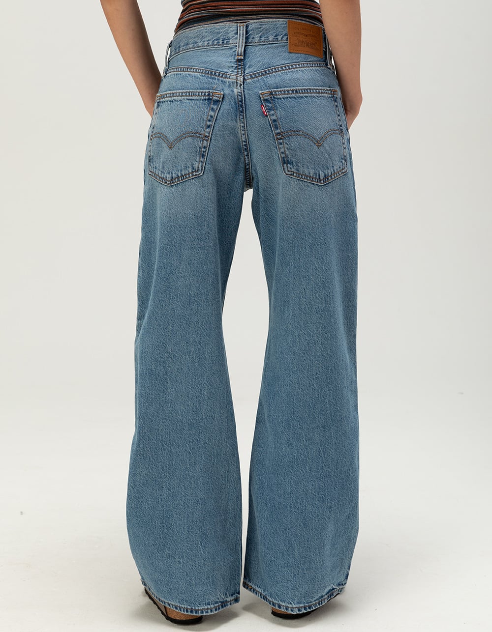LEVI'S Premium Womens Loose Bootcut Jeans - Easy Days MED BLAST
