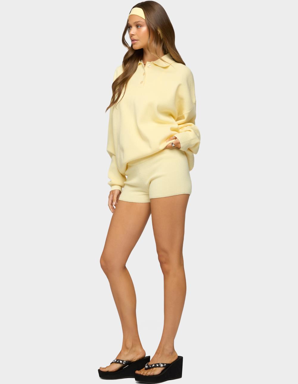 EDIKTED Lorie Mid Rise Ribbed Knit Shorts - YELLOW