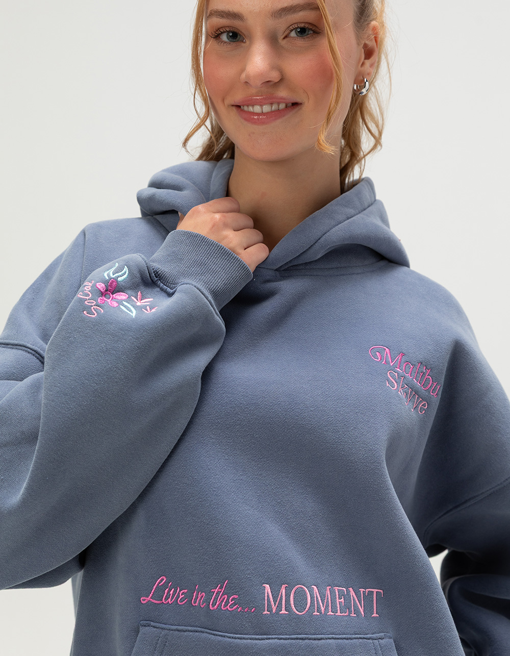 MALIBU SKYYE Live The Moment Embroidered Womens Hoodie - NAVY