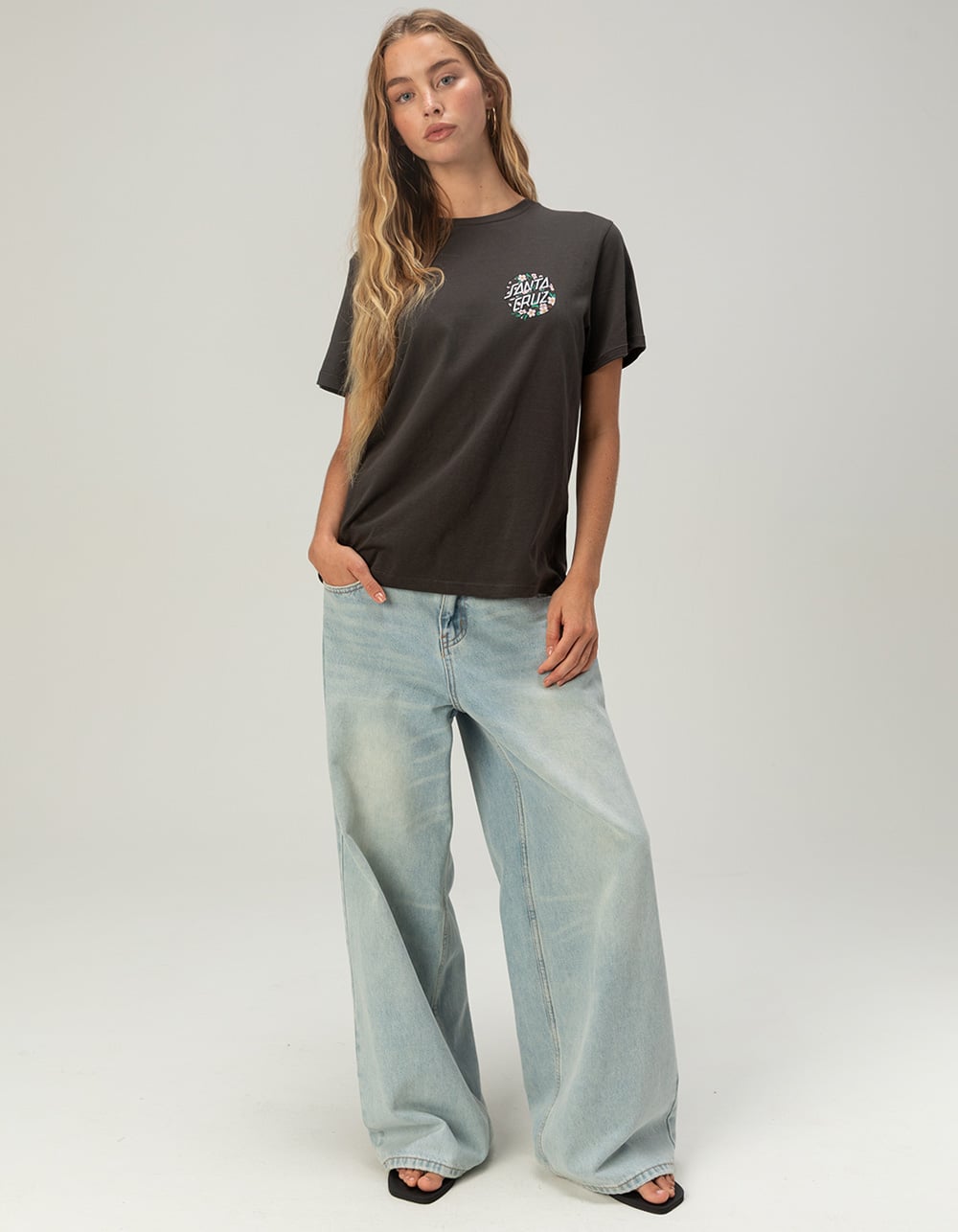 SANTA CRUZ Sakura Dot Womens Boyfriend Tee - BLACK