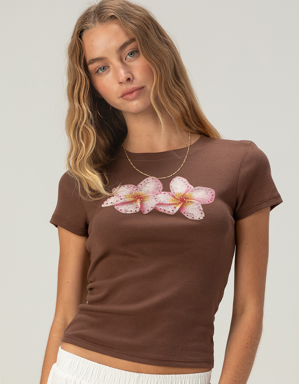 FULL TILT Rhinestone Flower Womens Baby Tee - BROWN