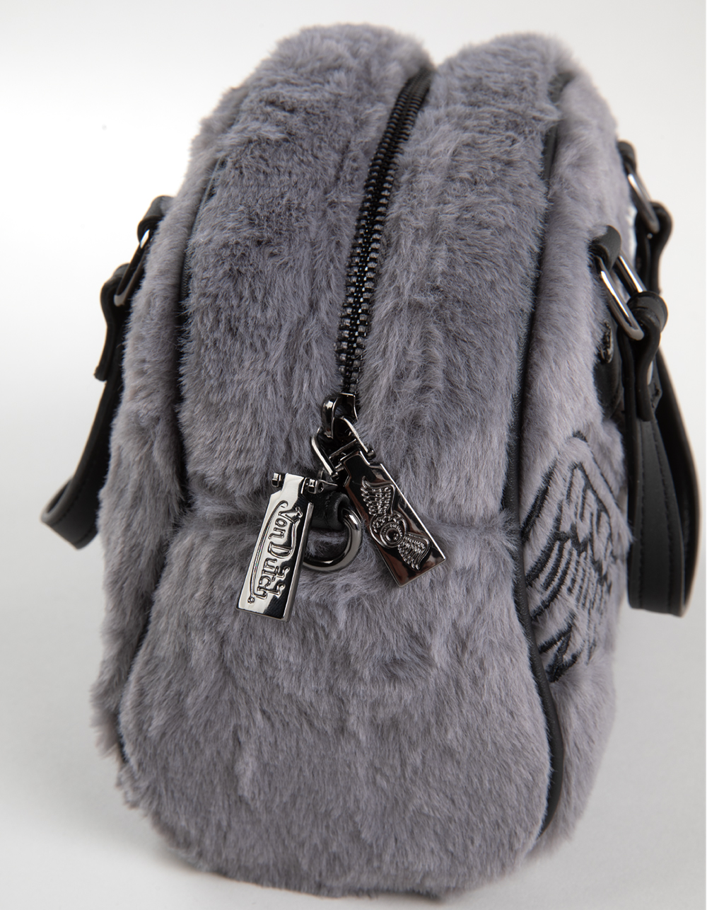 VON DUTCH Furry Bowling Bag