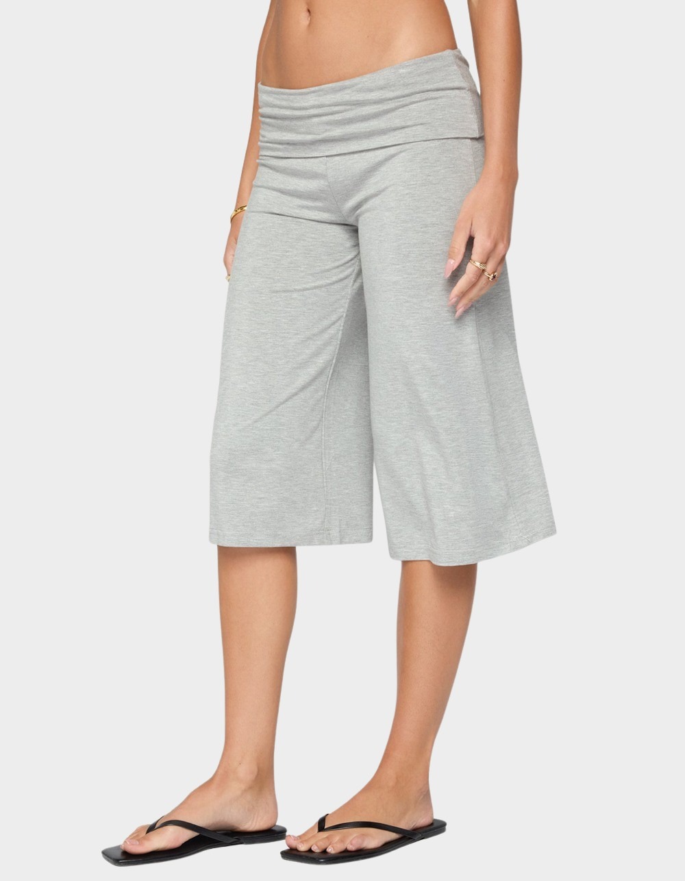 EDIKTED Shirly Wide Leg Foldover Capri Pants - GRAY