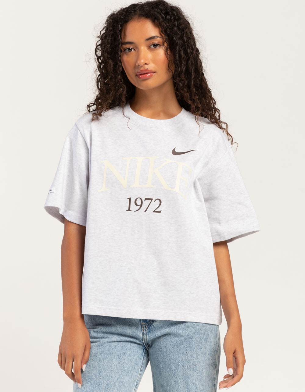 womens the nike tee