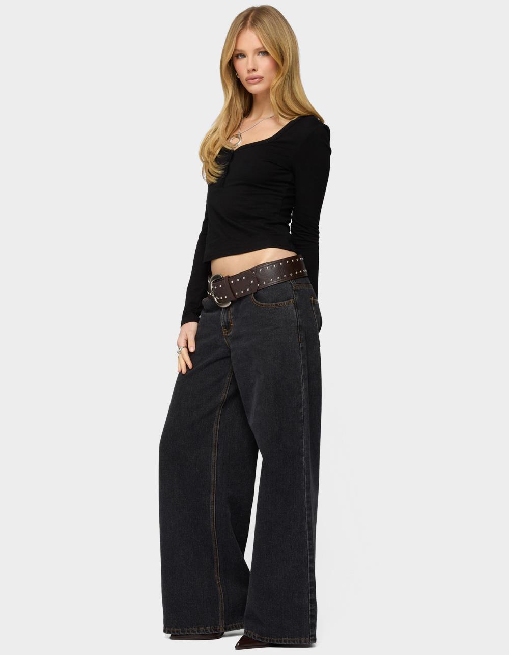 EDIKTED Leah Henley Top - BLACK