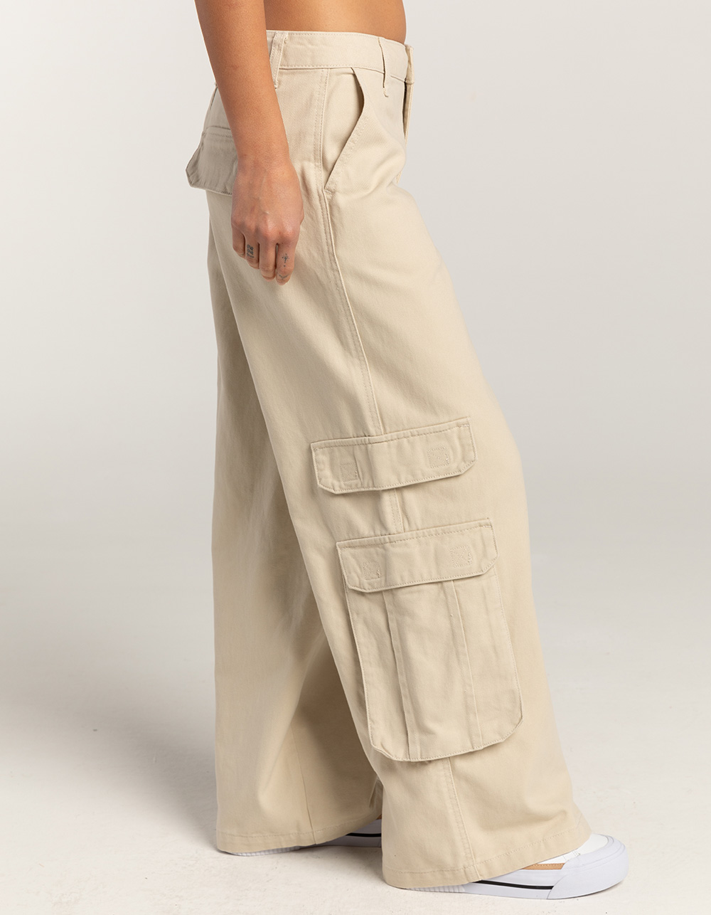 RSQ Womens Mid Rise Wide Leg Twill Cargo Pants - LIGHT TAN