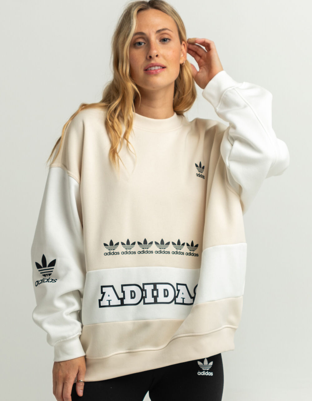 Morgenøvelser matrix Email ADIDAS Trefoil Logo Womens Crewneck Sweatshirt - Cream Combo | Tillys