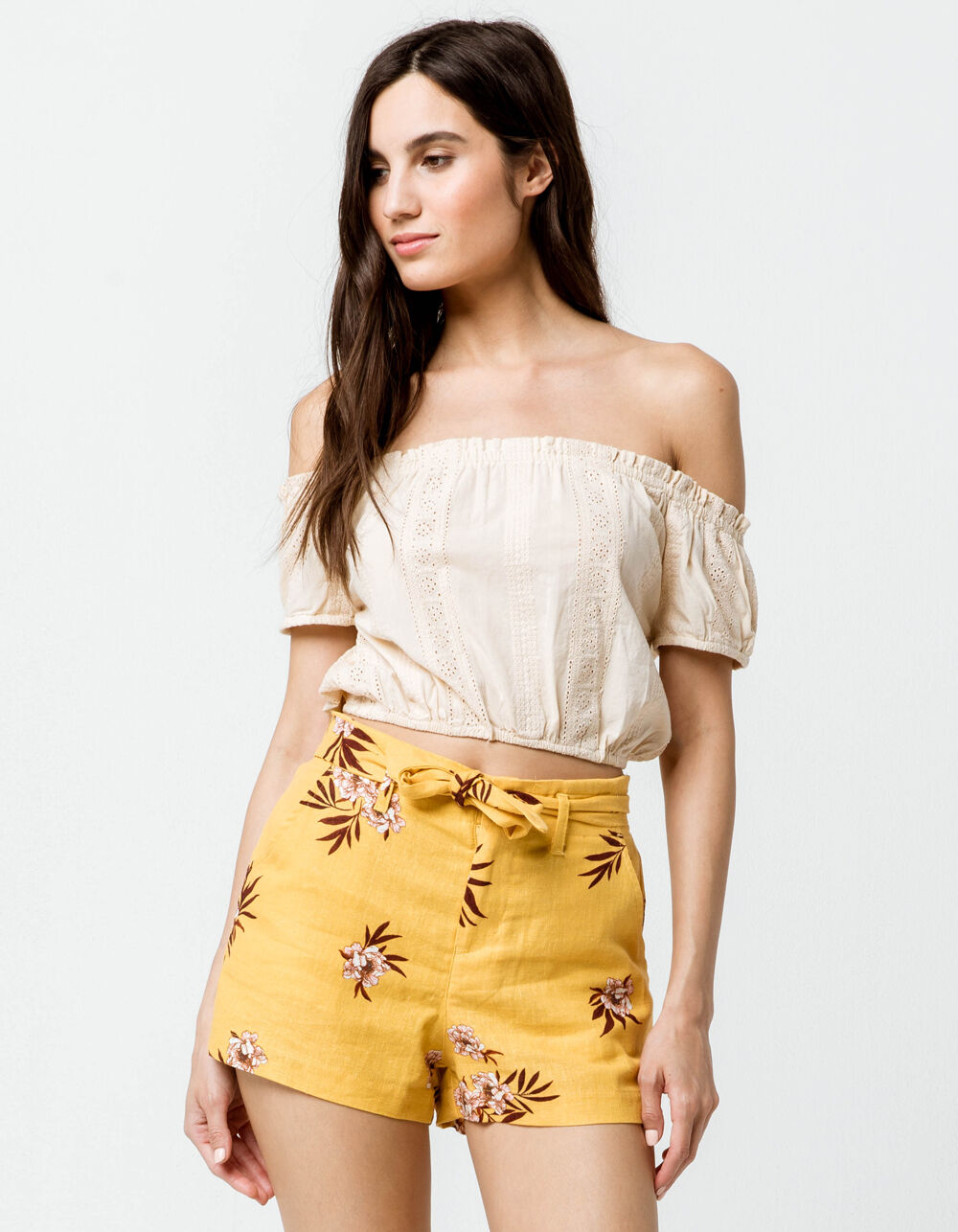SKY AND SPARROW Floral Tie Front Linen Womens Shorts - YELLOW | Tillys