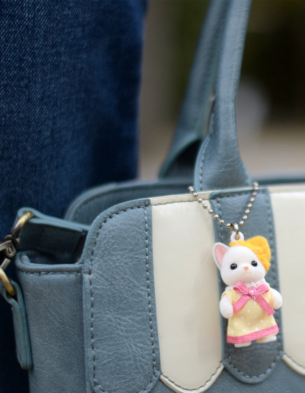 CALICO CRITTERS Charming Chihuahua Key Chain - MULTI