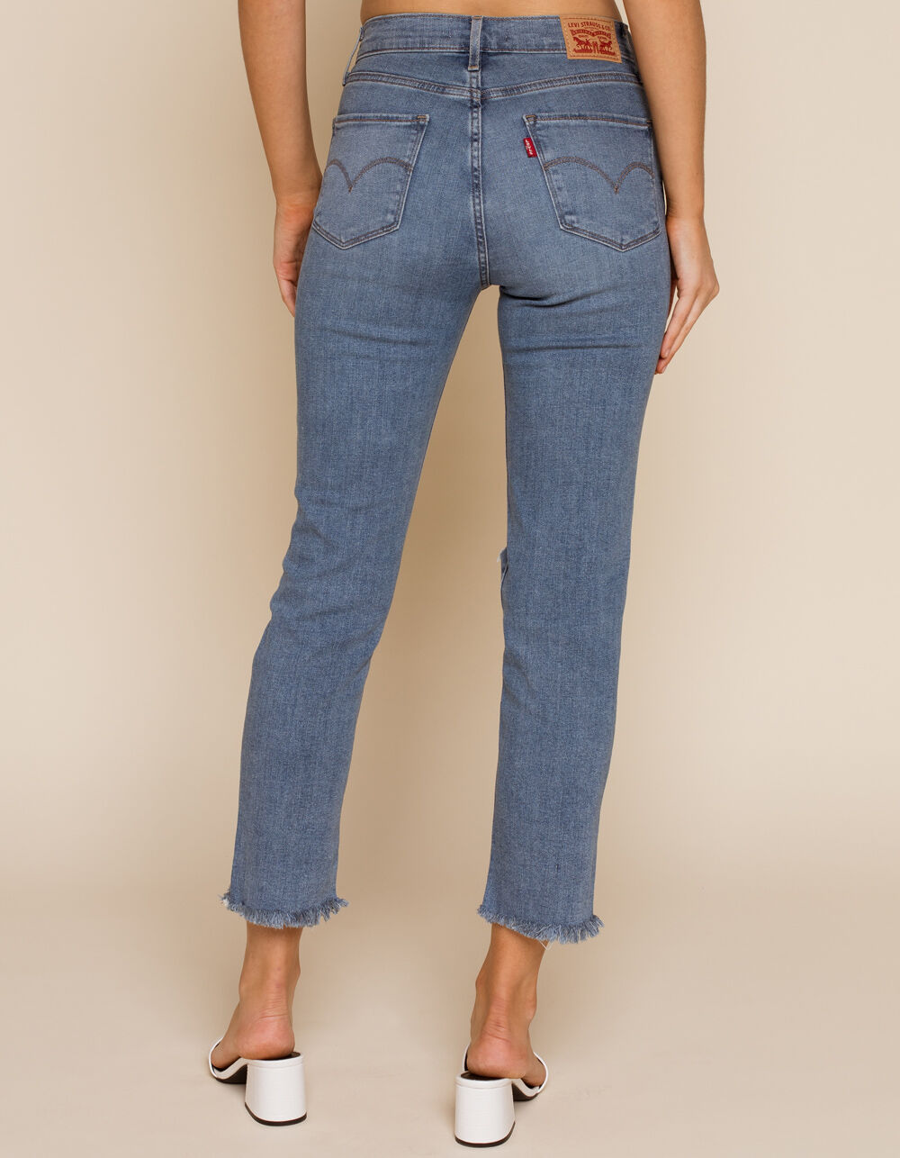 LEVI'S 724 High Rise Straight Crop Womens Jeans image number 3