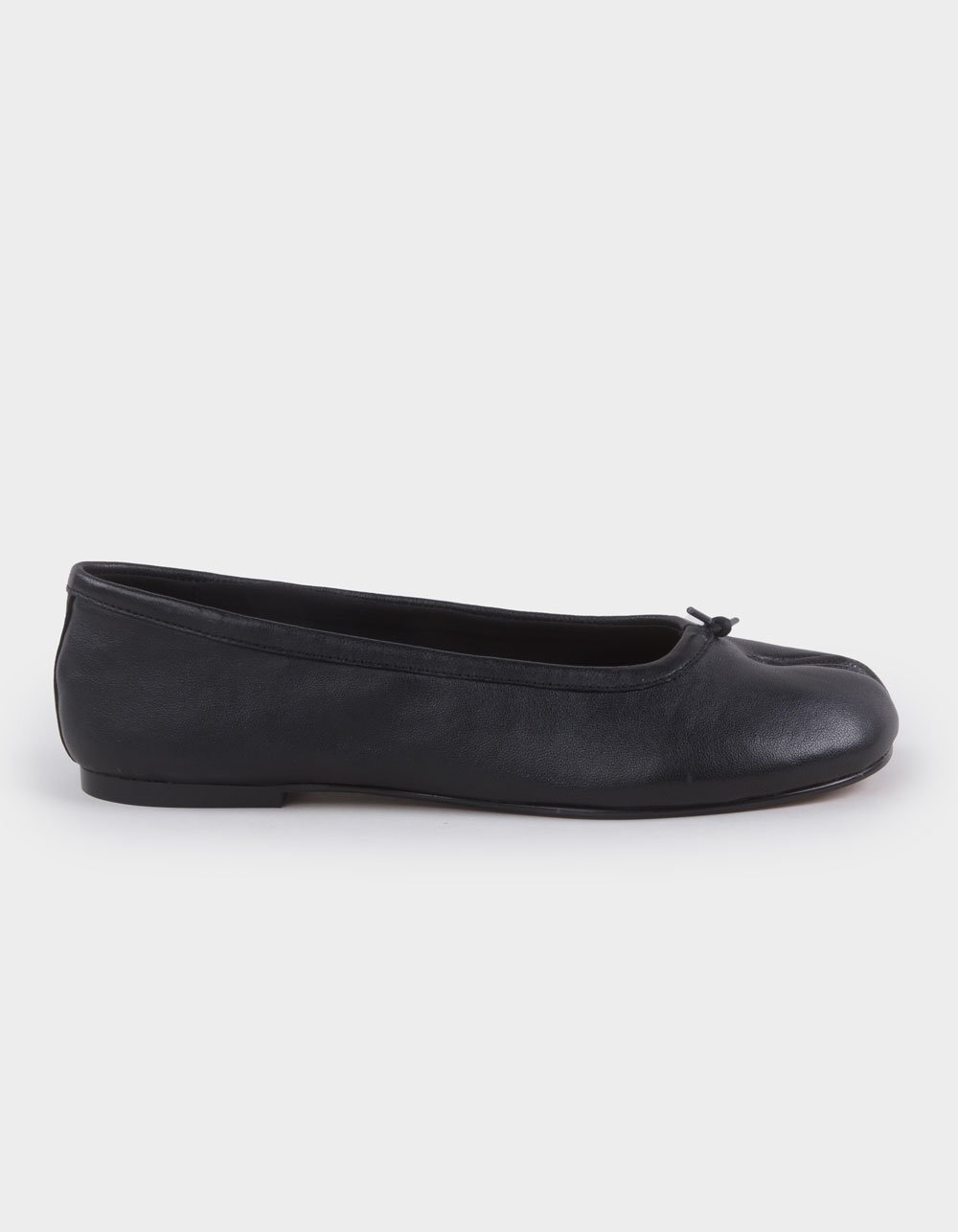 STEVE MADDEN Calico Tabi Womens Split Toe Ballet Flats - BLACK