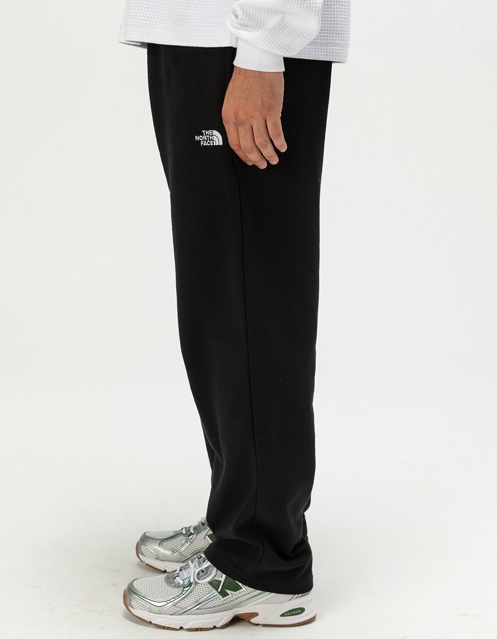 THE NORTH FACE Evolution Straight Leg Mens Sweatpants