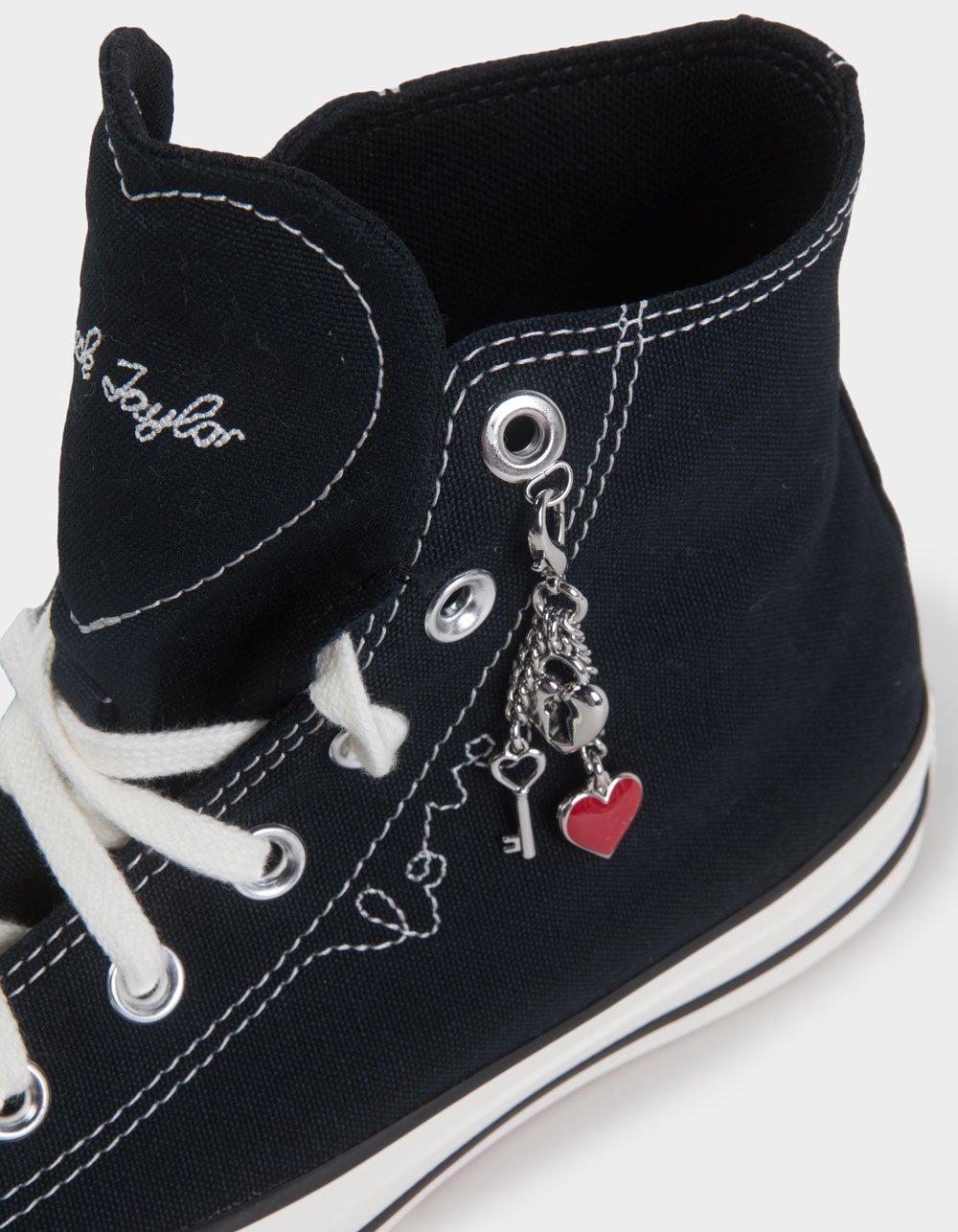 CONVERSE Chuck Taylor All Star Hearts Womens High Top Shoes - BLACK