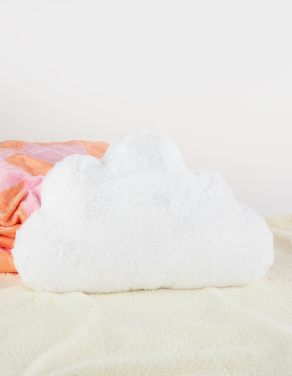ISCREAM x TILLYS Cloud Plush Pillow WHITE Tillys