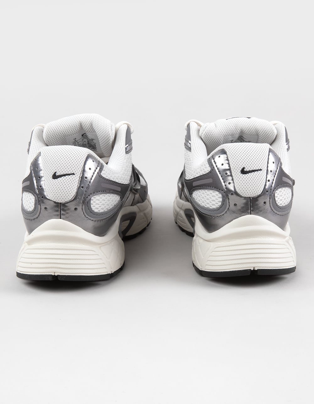 NIKE V5 RNR Mens Shoes - GRAY COMBO