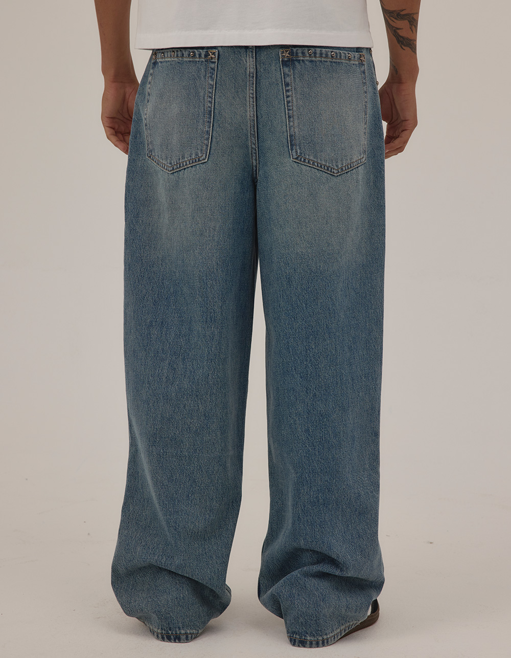 RSQ Studs Mens Extra Baggy Jeans - MEDIUM WASH
