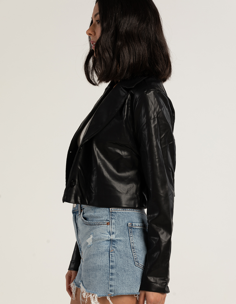 STOOSH Womens Crop Blazer - BLACK | Tillys