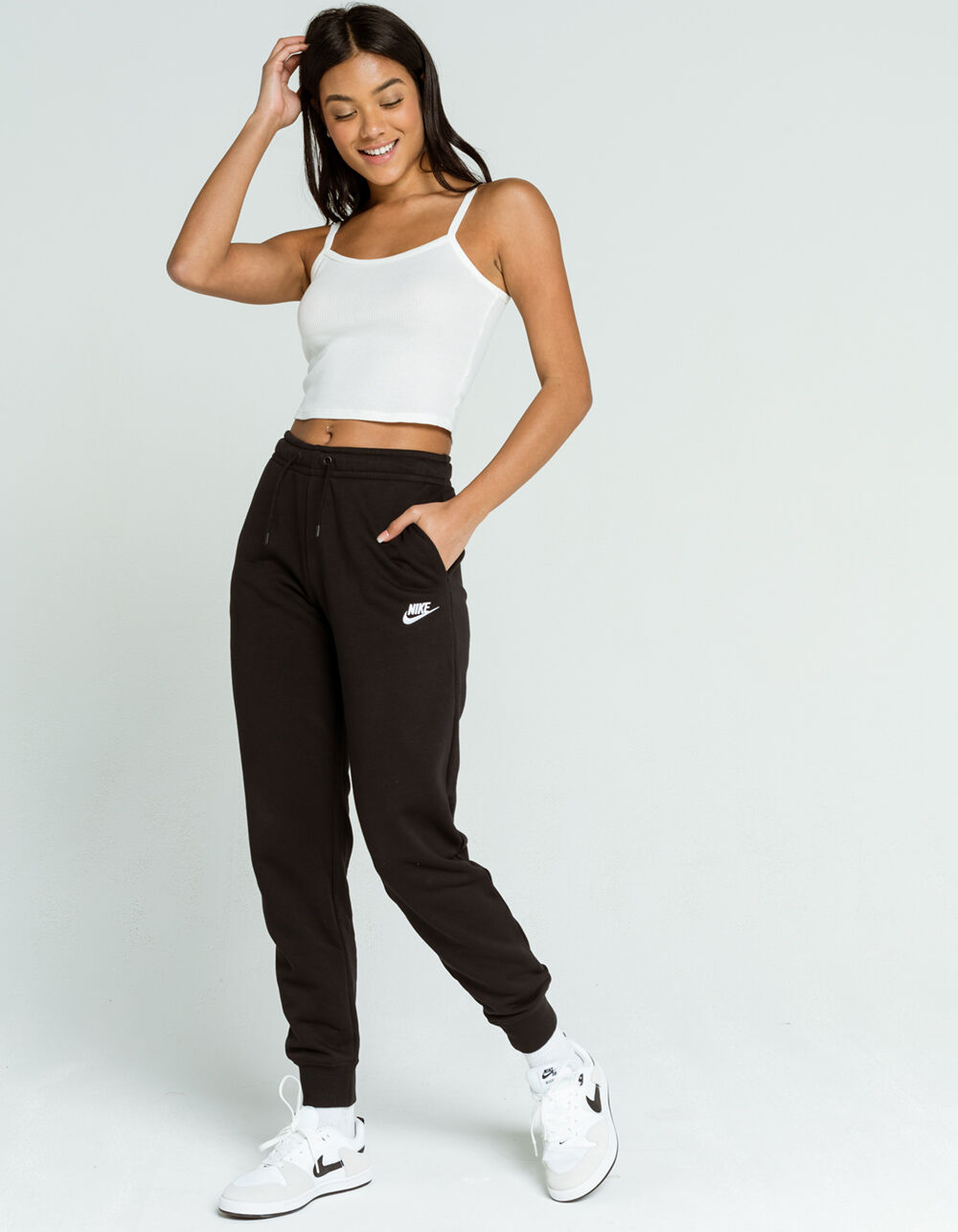 gegevens Coöperatie Anders NIKE Sportswear Essential Womens Slim Jogger Sweatpants - BLACK | Tillys